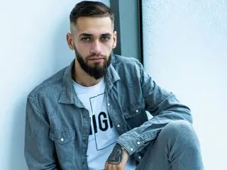 Sex camshow LukeDonovan