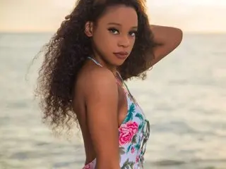Jasminlive jasmine ShanelleFox
